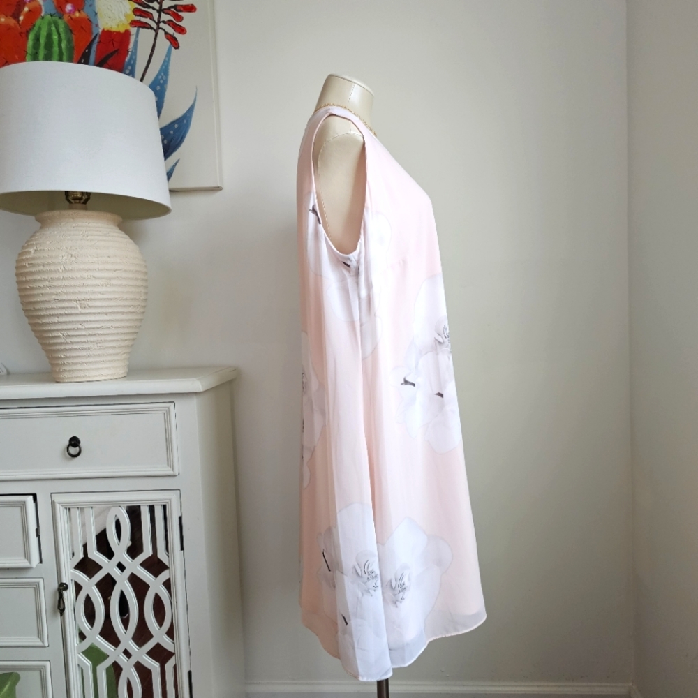 Calvin Klein Pink and White Floral Dress - Picture 2 of 11